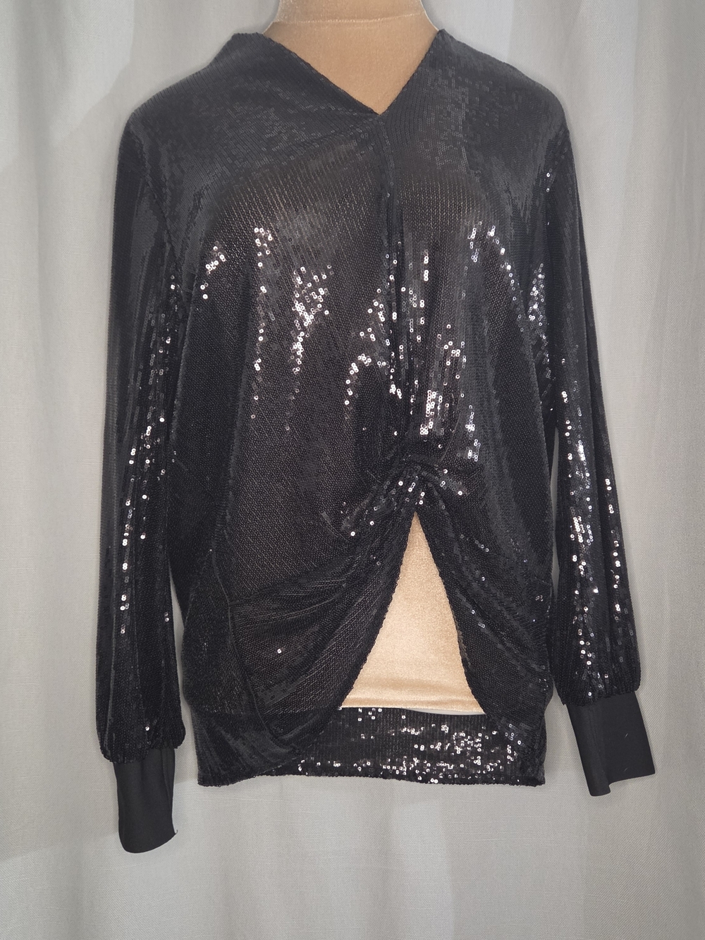 Lucky And Blessed Black Sequin Twist-Front V-Neck Women's Top Size Small - Picture 1 of 7